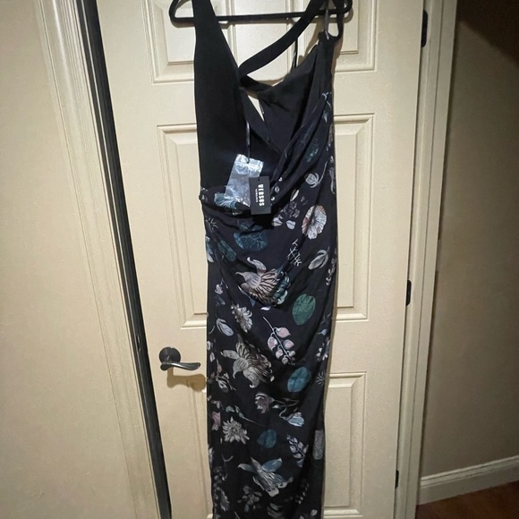 NWT versus Versace maxi dress. Sz 40 - Picture 12 of 12